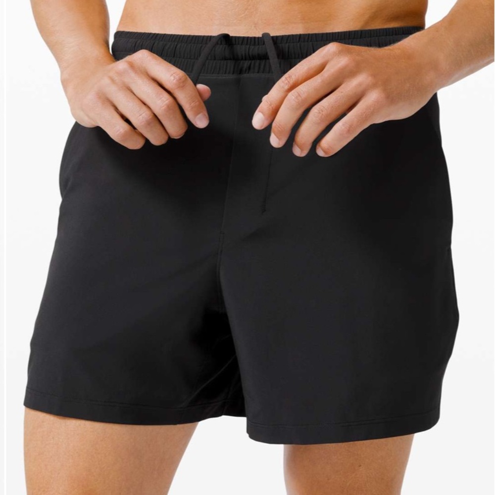 NWT Men’s Lululemon Pace Breaker Short 5”, Linerless. Size L. Black.